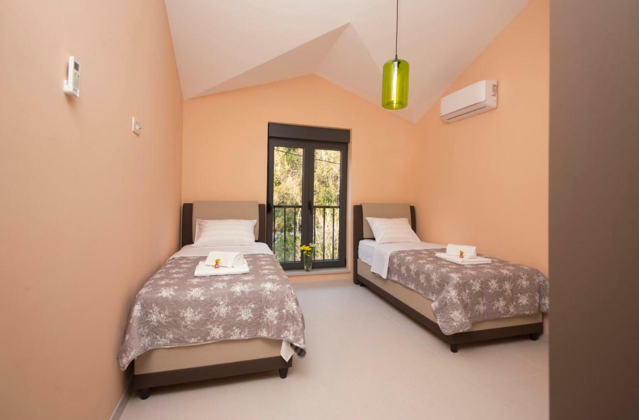 Bajova Kula Luxury Residences Котор Екстериор снимка