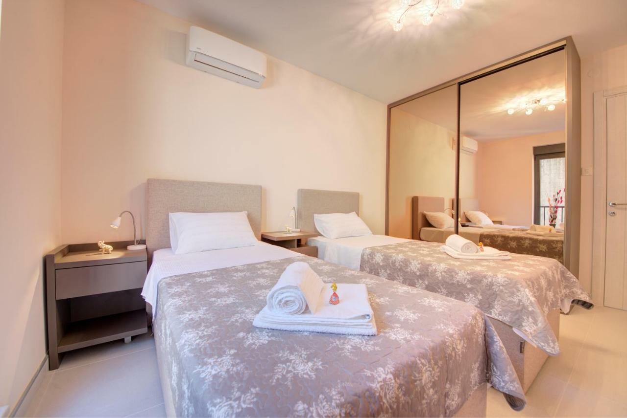 Bajova Kula Luxury Residences Котор Екстериор снимка