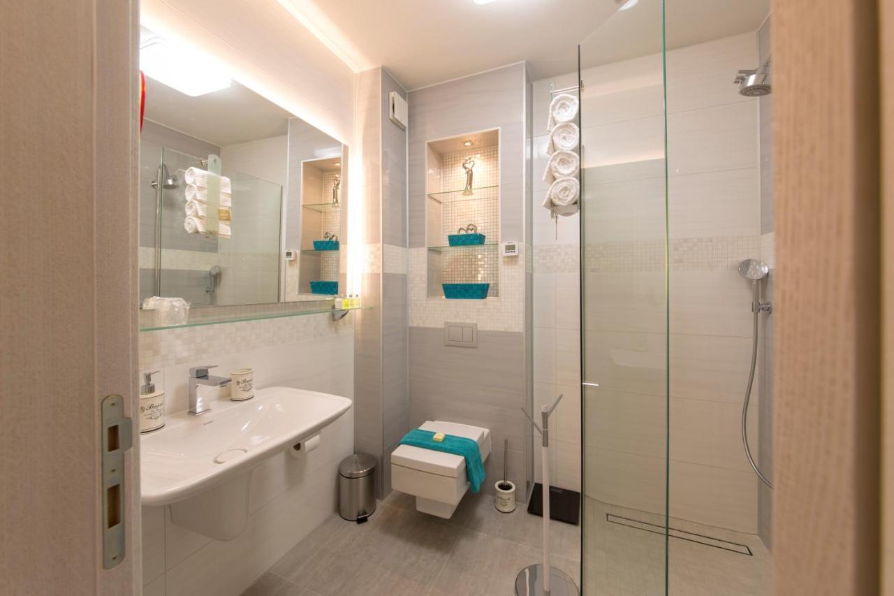 Bajova Kula Luxury Residences Котор Екстериор снимка